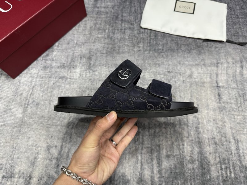 구찌 GUCCI 블랙 캐주얼 슬리퍼 001-228123