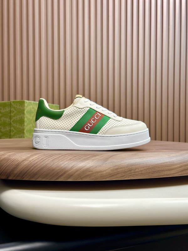 Gucci 구치 나파 송아지 가죽 자수 운동화 001-228137