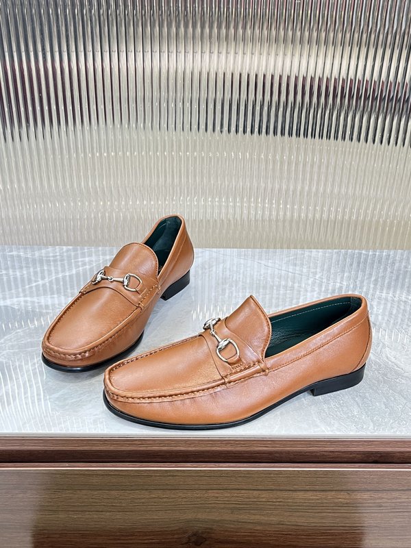 Gucci 남성 말굽 장식 로퍼 브라운 가죽 001-228143
