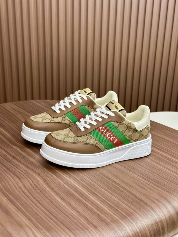 Gucci 구치 가죽 자수 캐주얼 스니커즈 001-228144