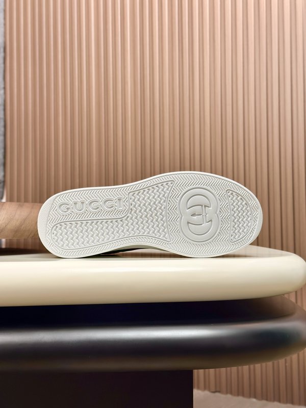 Gucci 구치 가죽 자수 캐주얼 스니커즈 001-228144