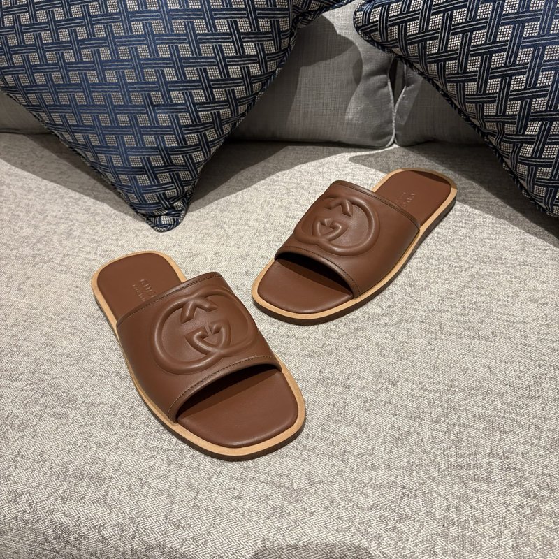 GUCCI 전체 가죽 슬라이드 샌들 001-228164