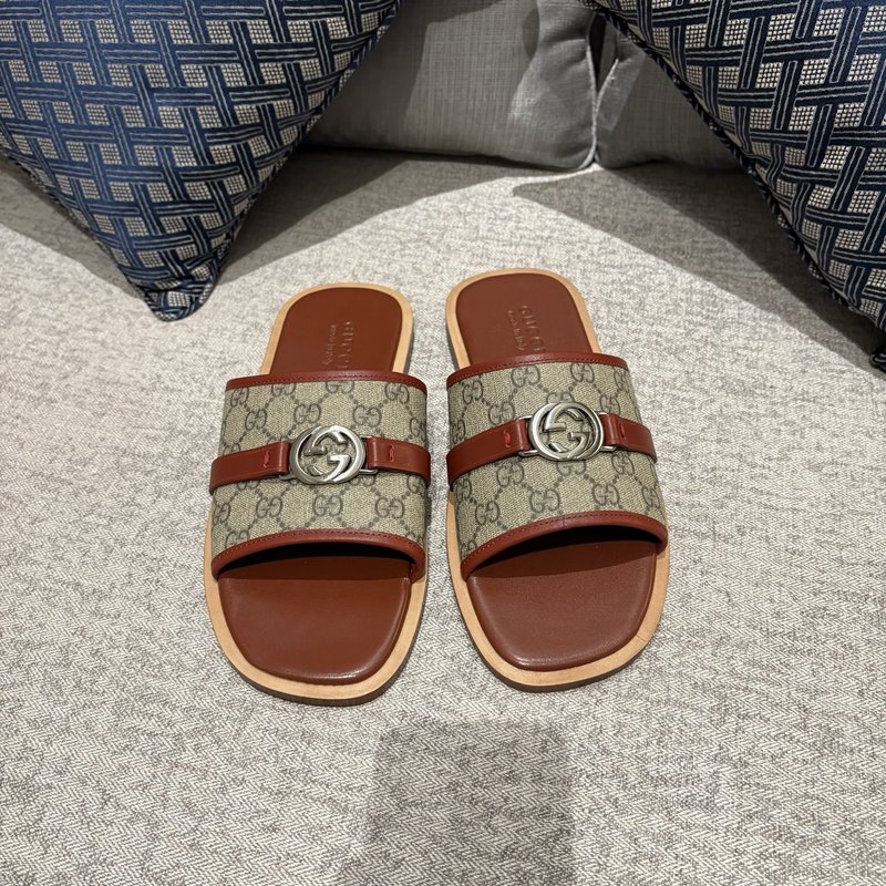 GUCCI 클래식 슬라이드 샌들 가죽 바닥 001-228167