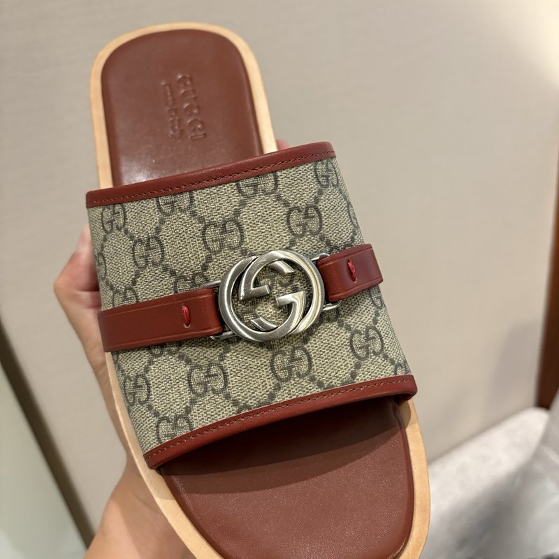 GUCCI 클래식 슬라이드 샌들 가죽 바닥 001-228167