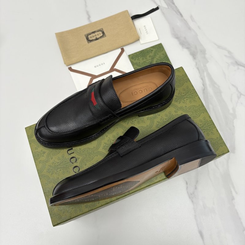 GUCCI 남성 심플 로퍼 구두 001-228170