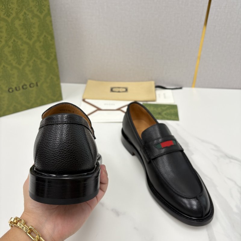 GUCCI 남성 심플 로퍼 구두 001-228170