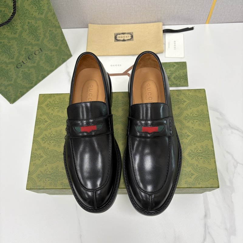 Gucci 남성 심플 로퍼 슈즈 001-228172