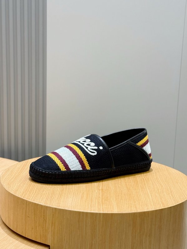 Gucci 이탈리아 수입 스웨이드 어부화 001-228205