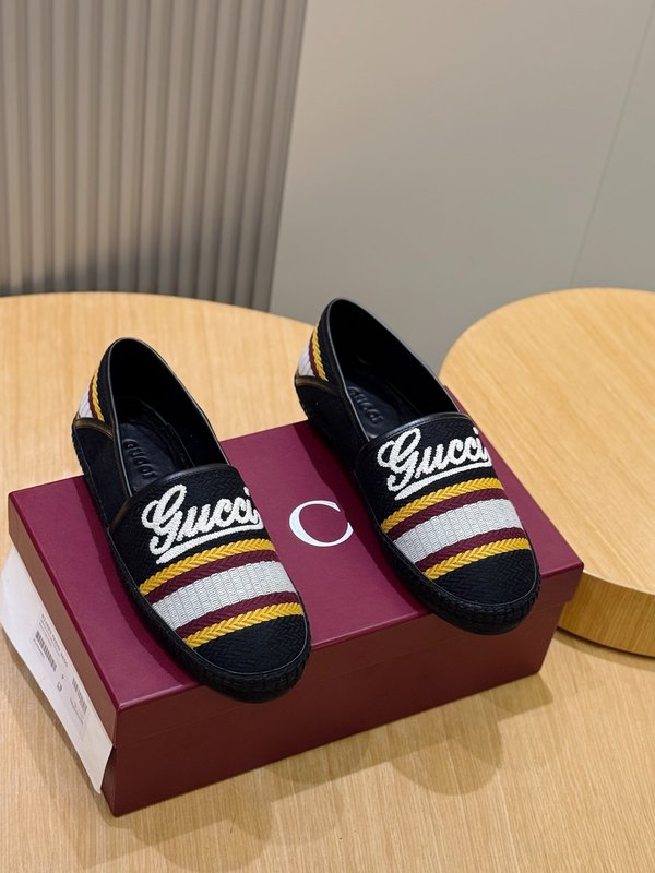 Gucci 이탈리아 수입 스웨이드 어부화 001-228205