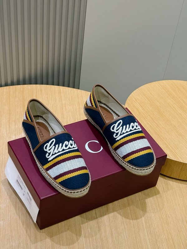 GUCCI 이탈리아 수입 스웨이드 어부신 001-228206