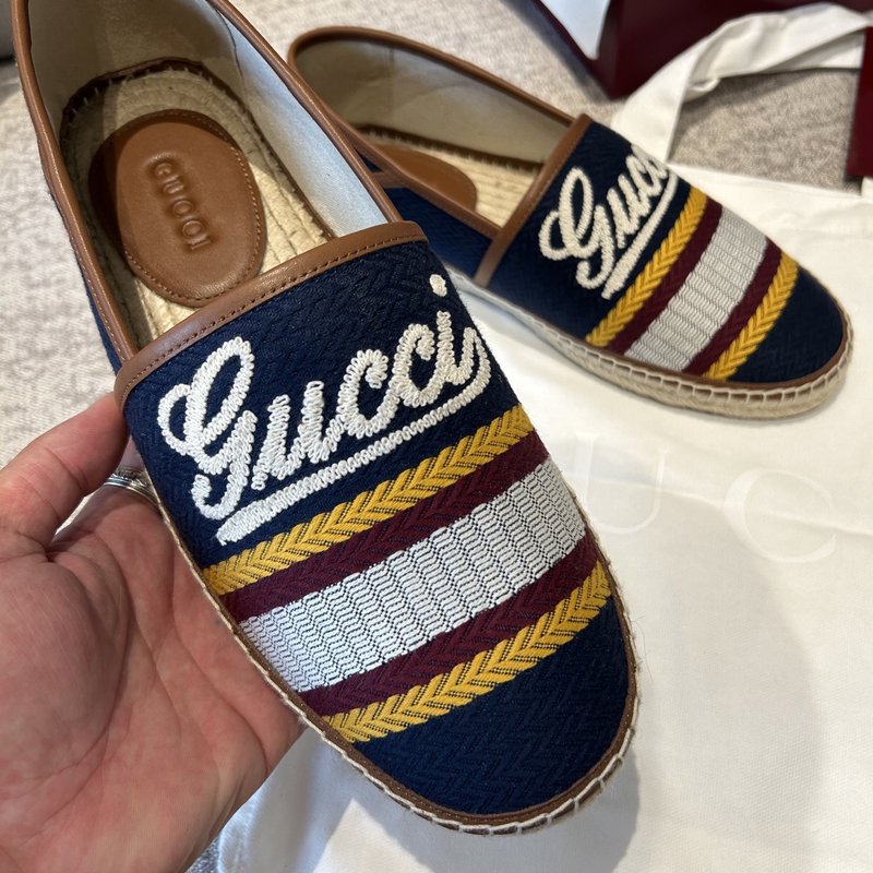 GUCCI 구찌 스트라이프 캐주얼 로퍼 001-228212