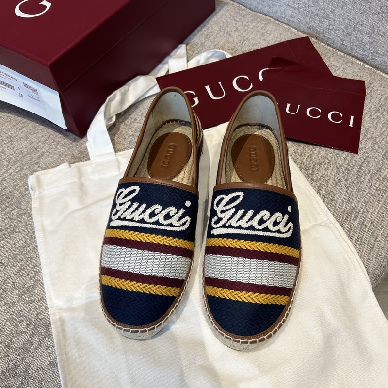 GUCCI 구찌 스트라이프 캐주얼 로퍼 001-228212