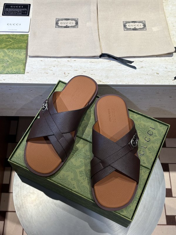 GUCCI 남성 크로스 인터록 샌들 001-228258