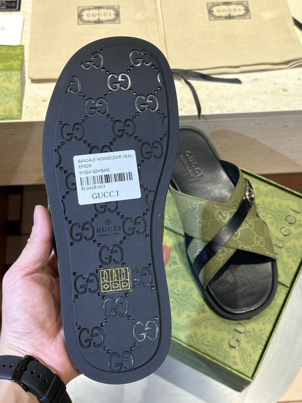 GUCCI 남성 크로스 샌들 더블 G 로고 001-228259