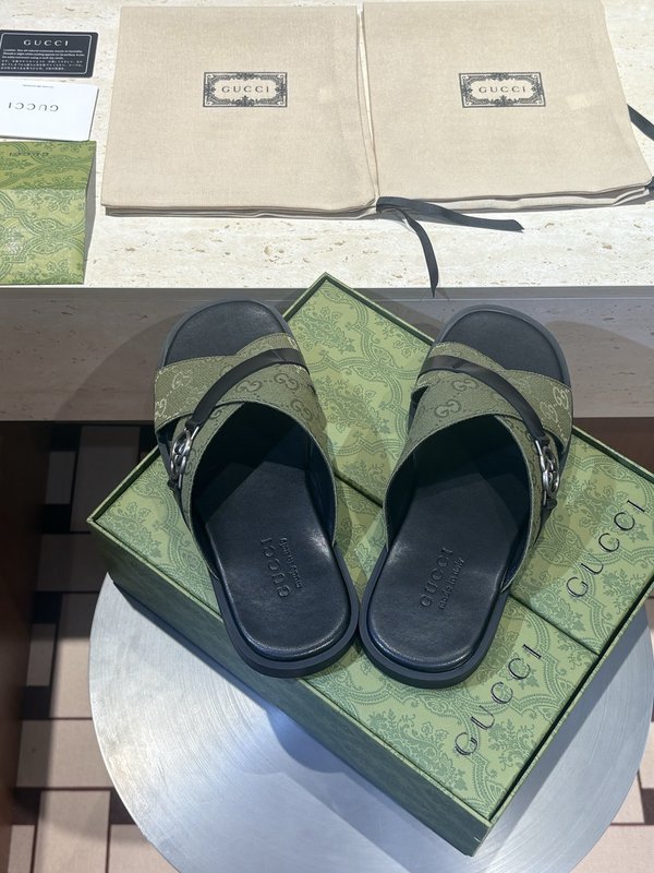 GUCCI 남성 크로스 샌들 더블 G 로고 001-228259