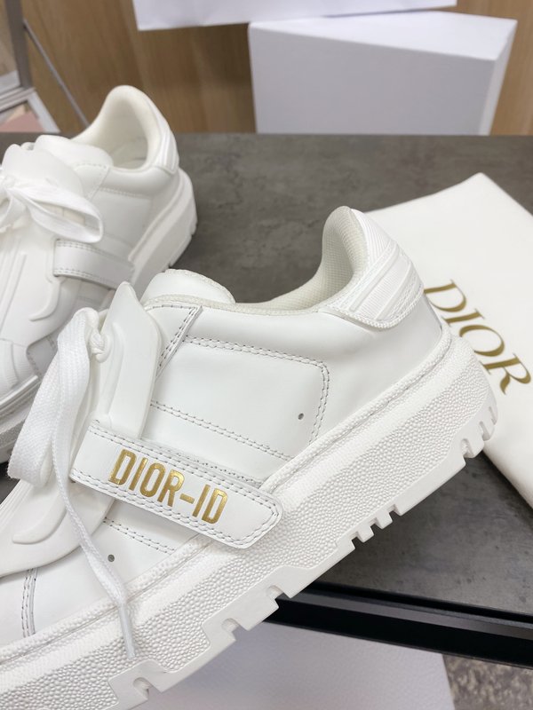 DIOR 커플 클래식 조개껍질 헤드 화이트 슈즈 001-228305