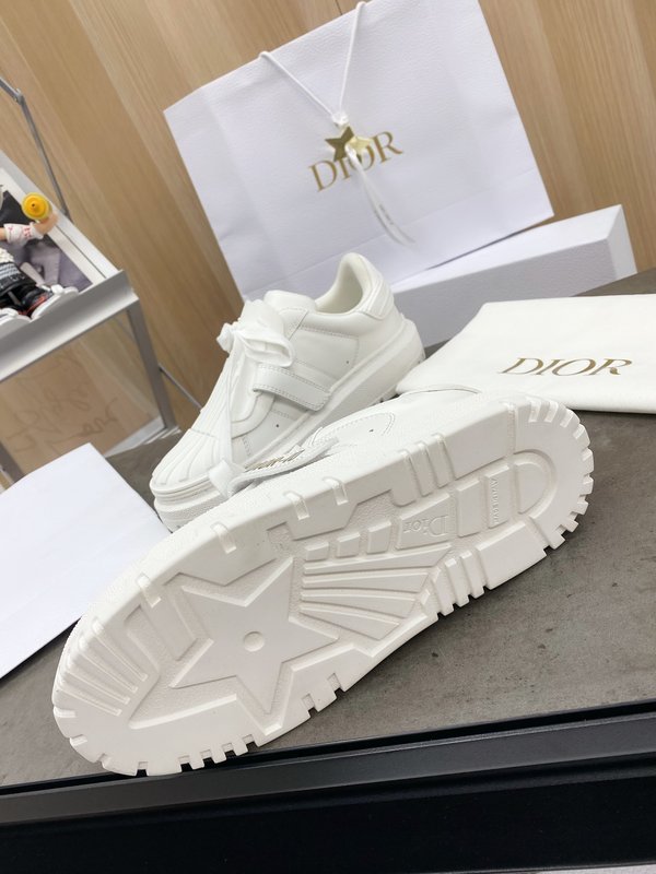 DIOR 커플 클래식 조개껍질 헤드 화이트 슈즈 001-228305