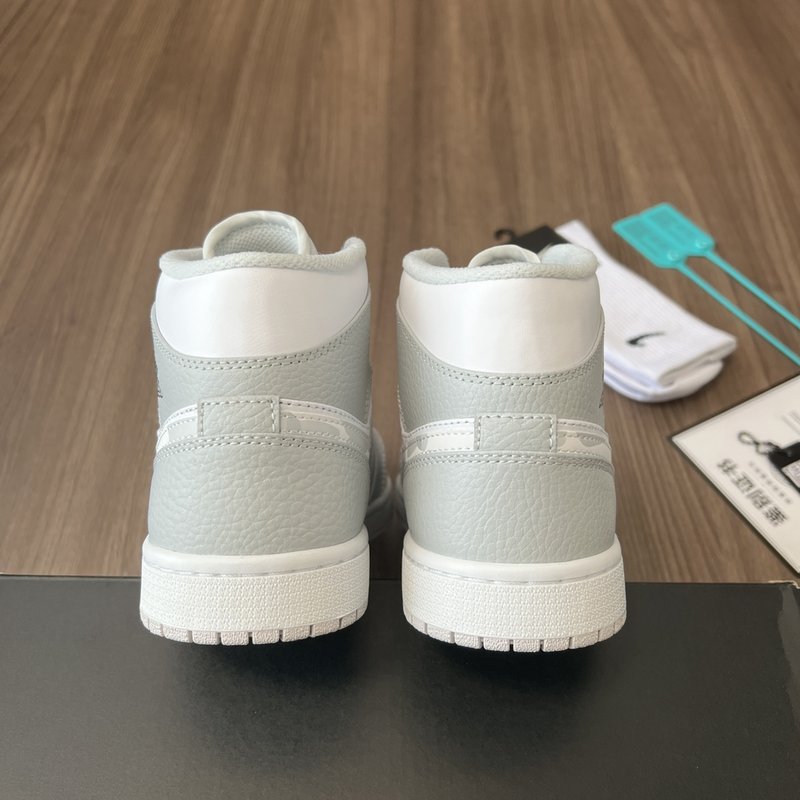 Air Jordan 1 Mid 백색 회색 카모 운동화 001-228318