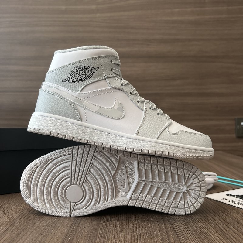 Air Jordan 1 Mid 백색 회색 카모 운동화 001-228318