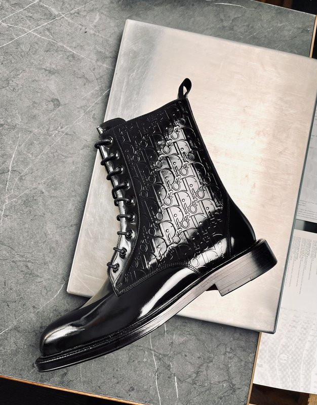 Dior 2021 년 레이스업 하이 부츠 가죽 바닥 001-228335
