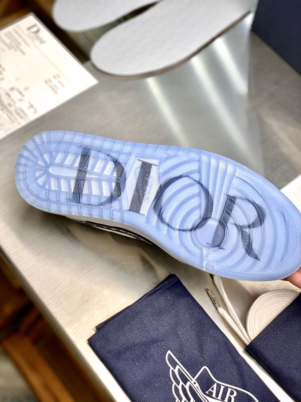 Dior X AJ 1联名 운동화 001-228338
