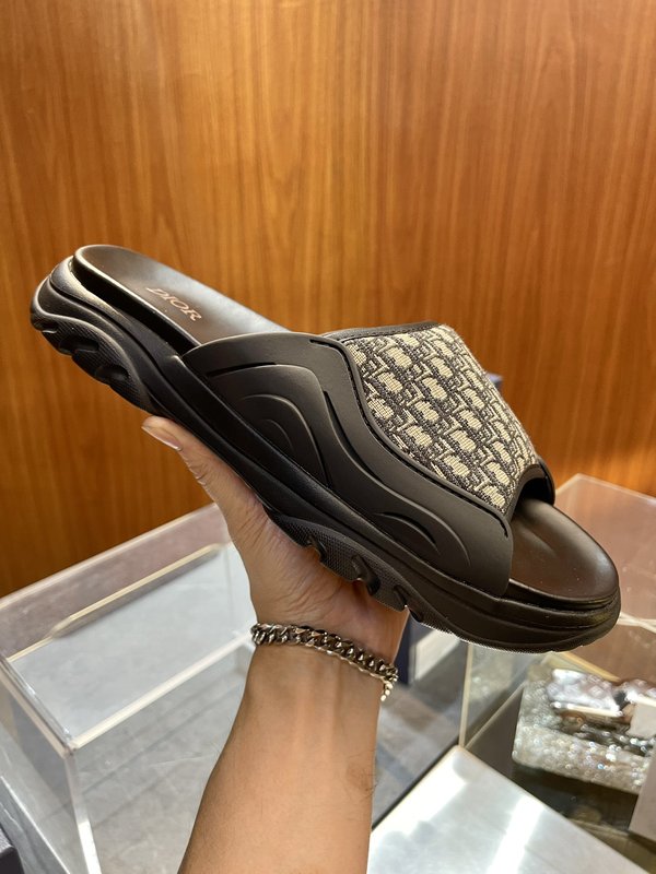 Dior 디올르 오블리크 프린트 소 가죽 슬리퍼 001-228364