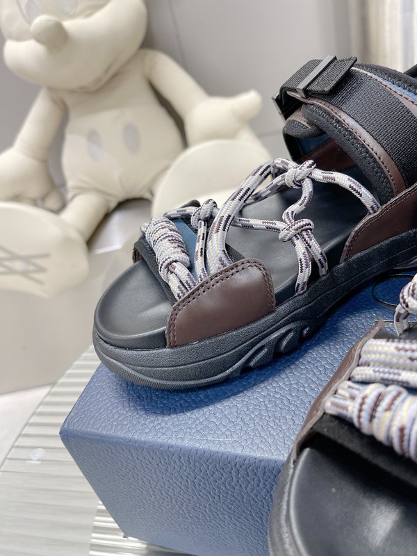 Dior H-Town 블랙 내추럴 샌들 001-228366