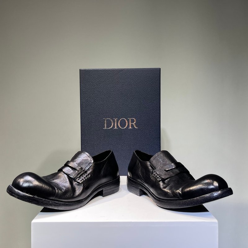 Dior 워싱 빈티지 아일랜드 말가죽 구두 001-228392