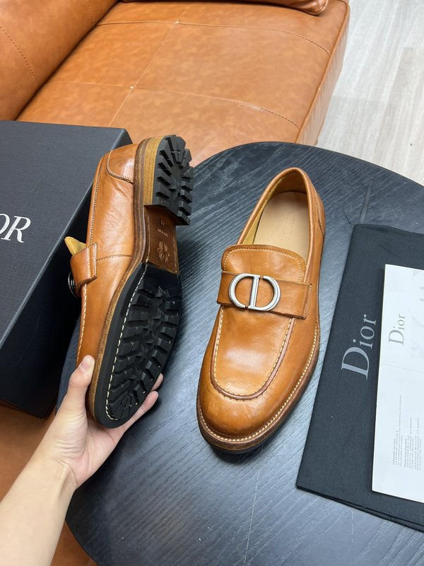 Dior 디올 레이스업 조각상 워시드 가죽 구두 001-228497