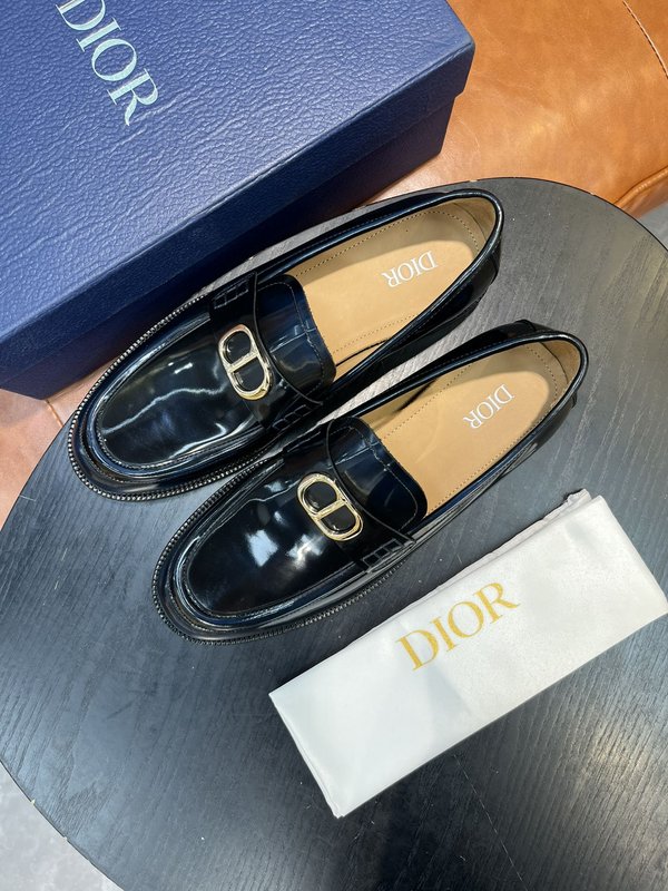 Dior 디올르 남성 광택 소가죽 구두 001-228504