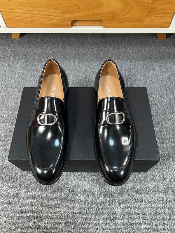 디올 Dior 남성 버니쉬드 에지 비드 구두 001-228556