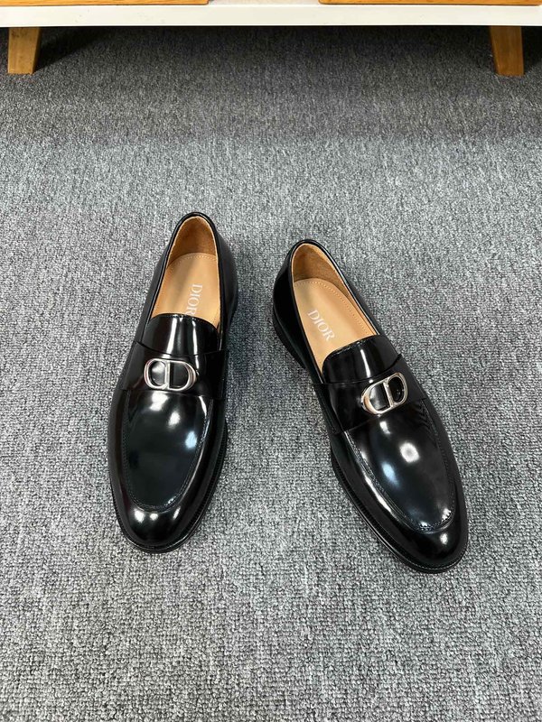 디올 Dior 남성 버니쉬드 에지 비드 구두 001-228556