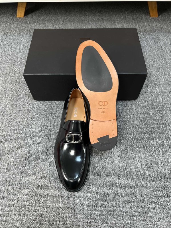 디올 Dior 남성 버니쉬드 에지 비드 구두 001-228556