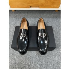 디올 Dior 남성 버니쉬드 에지 비드 구두 001-228556