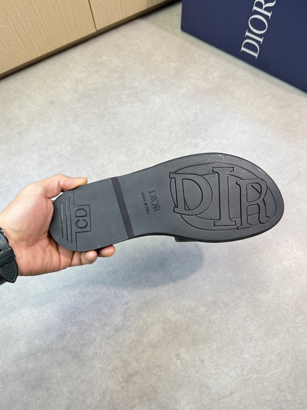 디올 Dior 브랜드 토템 에코 가죽 슬리퍼 001-228638