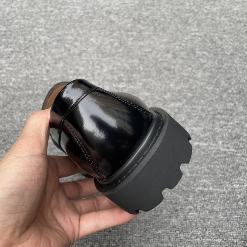 Dior Explorer 블랙 가죽 더비 슈즈 001-228684