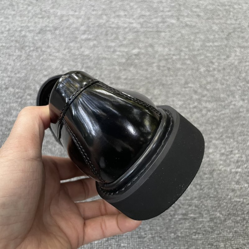 디올 EXPLORER 블랙 더비 슈즈 001-228692