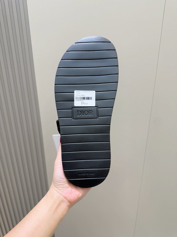 DIOR Aqua 남성 교차 스트랩 샌들 001-228714