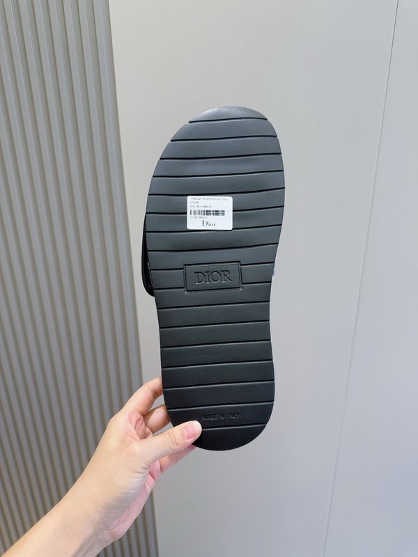 Dior Aqua 남성 CD 패턴 크로스 밴드 슬리퍼 001-228739