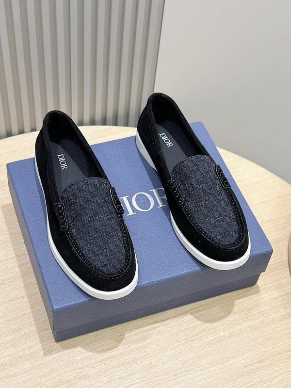 Dior Granville 남성 스웨이드 로퍼 001-228940