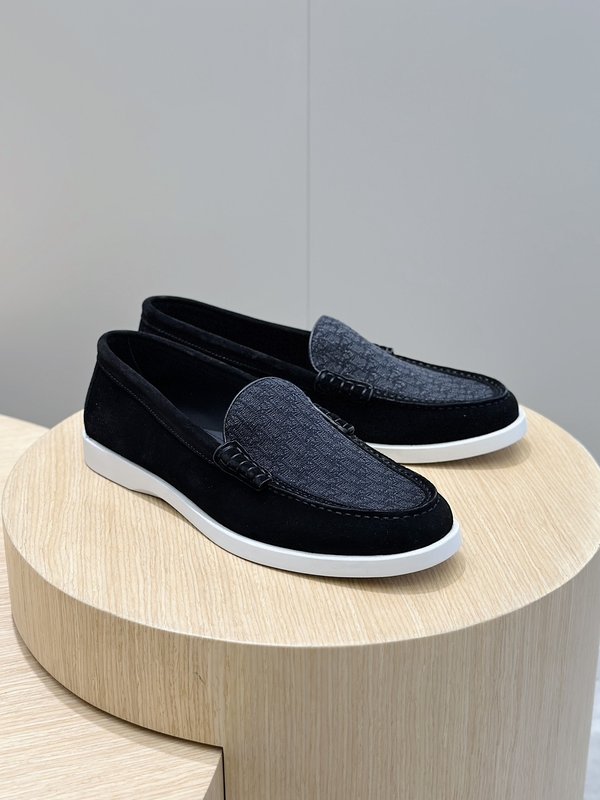 Dior Granville 남성 스웨이드 로퍼 001-228940