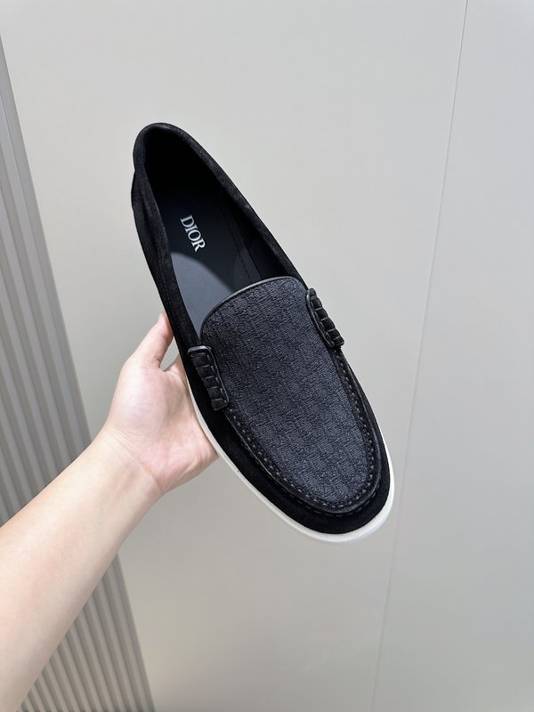 Dior Granville 남성 스웨이드 로퍼 001-228940