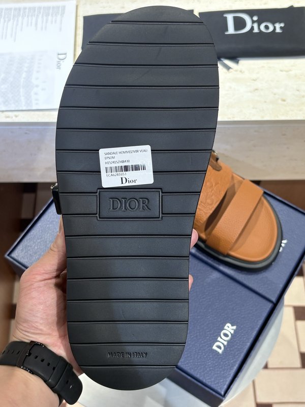 Dior Aqua 남성 교차 스트랩 샌들 001-228991