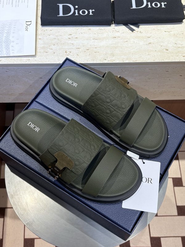 Dior Aqua 남성 교차 스트랩 샌들 001-228995