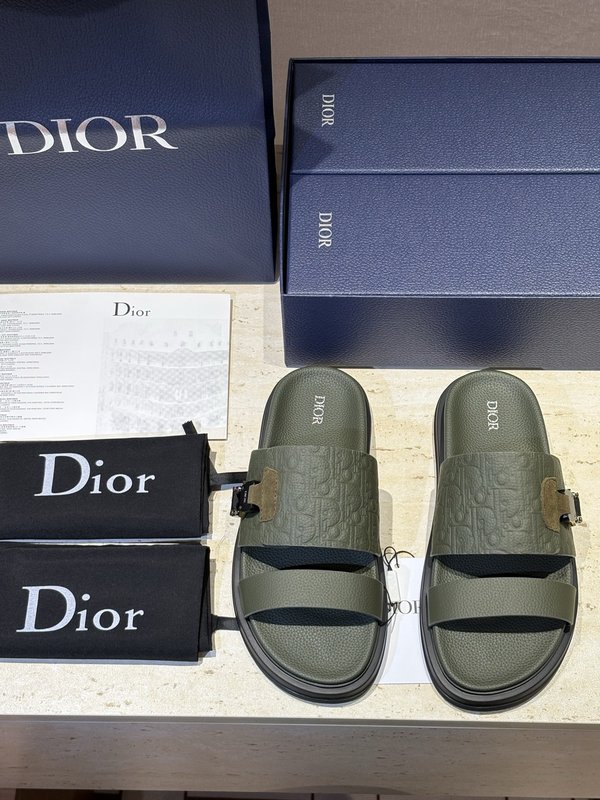 Dior Aqua 남성 교차 스트랩 샌들 001-228995