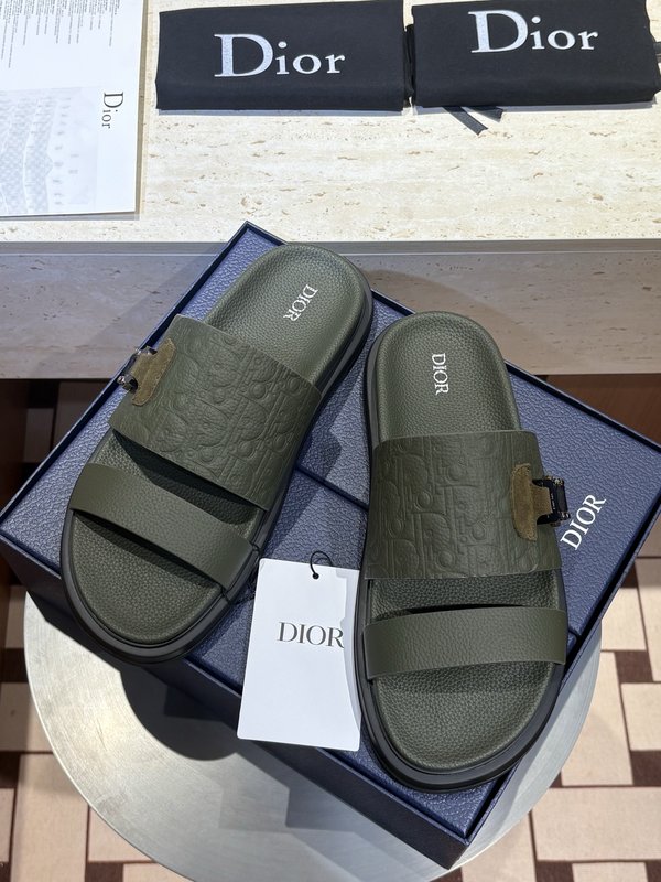 Dior Aqua 남성 교차 스트랩 샌들 001-228995