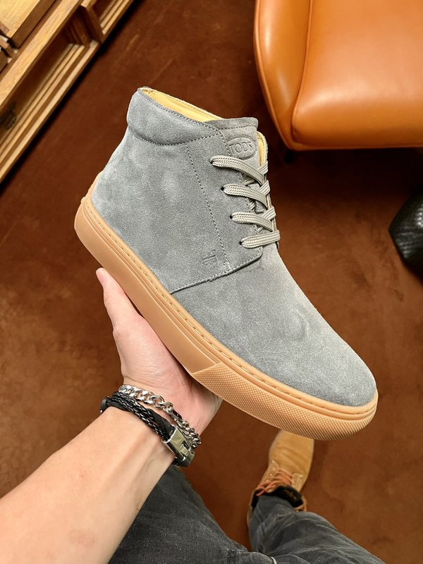 Tod's 스웨이드 가죽 하이톱 운동화 001-229017