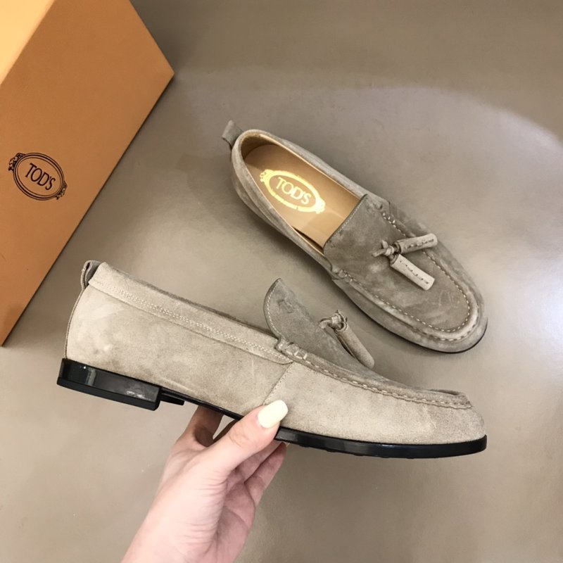 Tod's 토즈 남성 수입 스웨이드 로퍼 001-229027