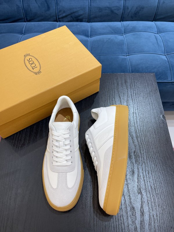 Tod's 남성 이탈리아 소가죽 캐주얼슈즈 001-229030