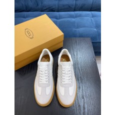 Tod's 남성 이탈리아 소가죽 캐주얼슈즈 001-229030